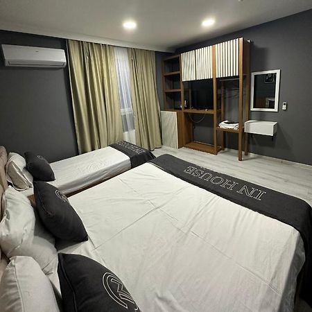 In House Suite Istanbul Exteriör bild