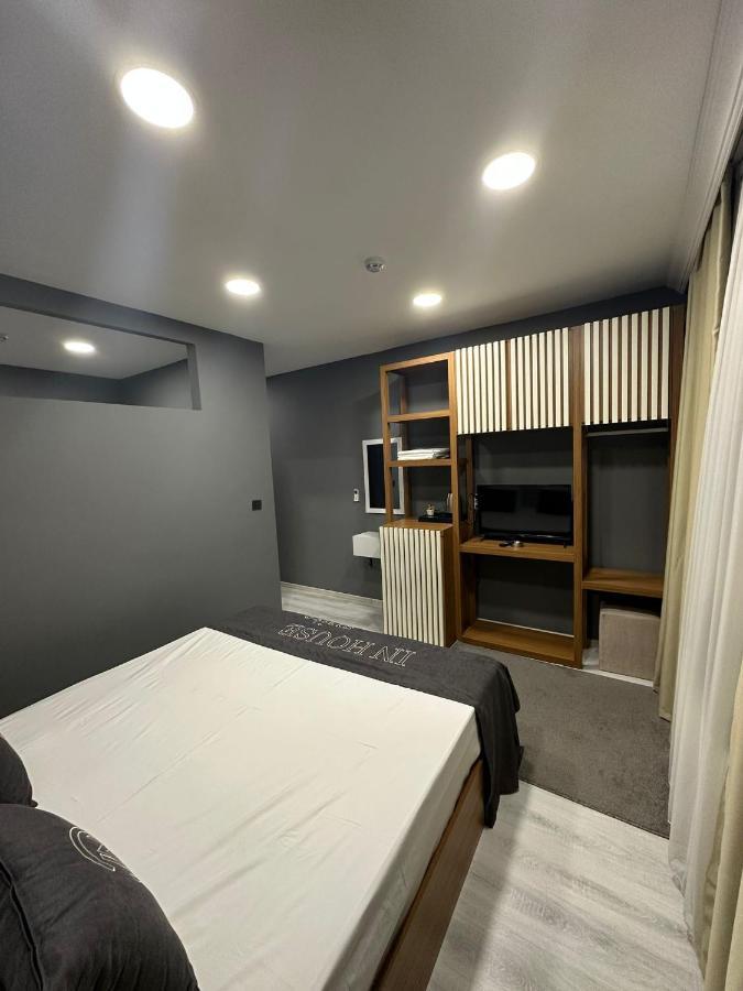In House Suite Istanbul Exteriör bild